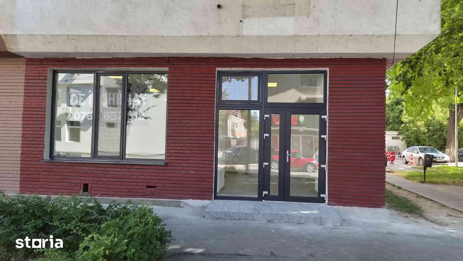 Spațiu comercial, de 83 mp, în Central