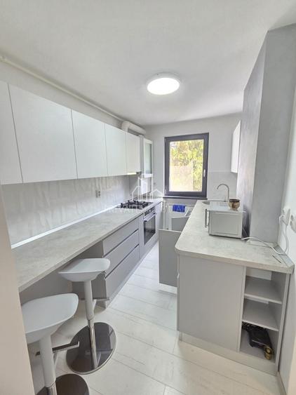 Apartament cu 2 camere decomandat în Tudor