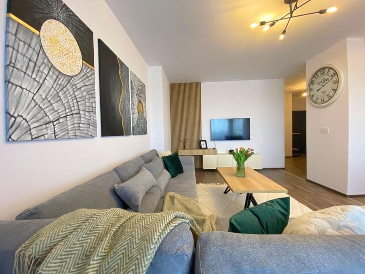 Apartament cu 2 camere decomandat, mobilat în Aradului