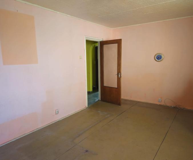 3 camere de renovat  /investitie  Bulevardul Brancoveanu - 8