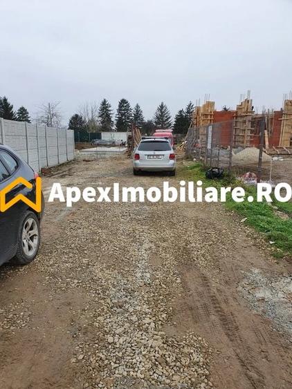 Teren de 4832 mp, în Cățelu