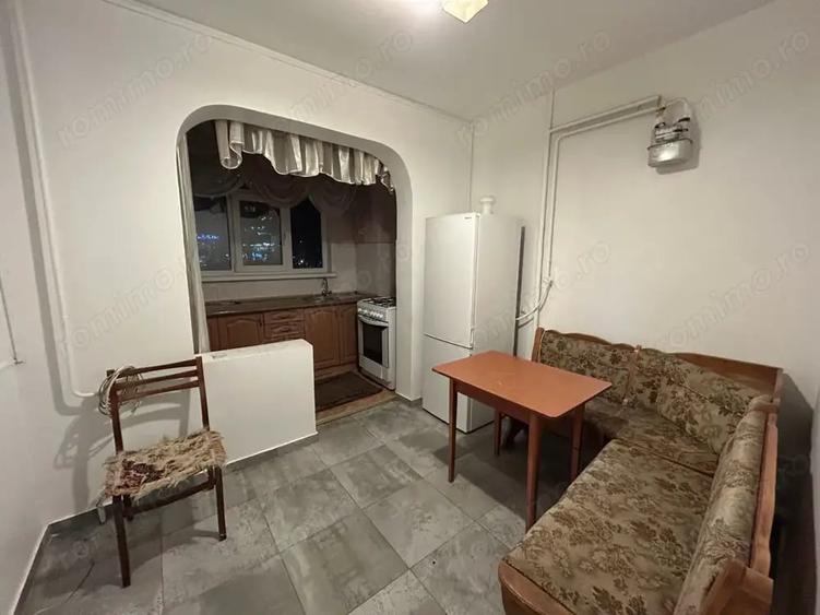 Apartament cu 2 camere decomandat în Baicului