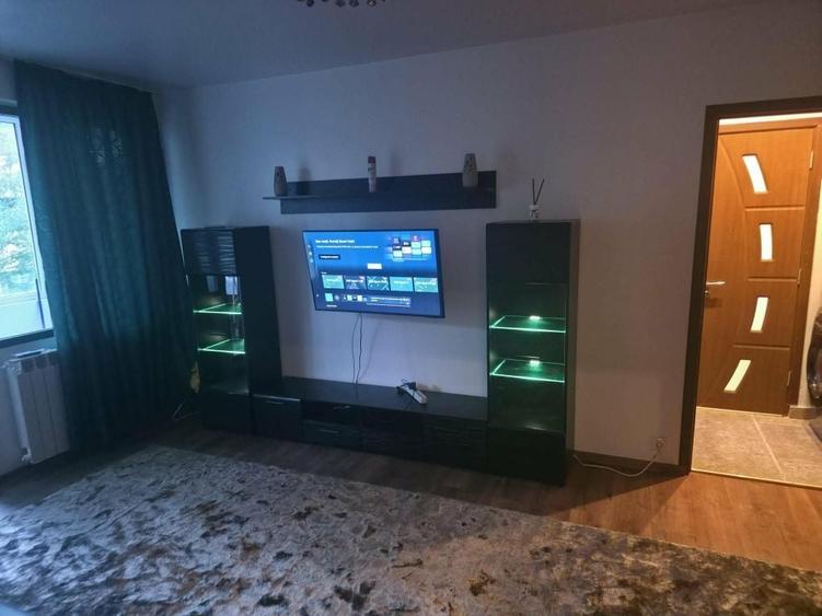 Apartament cu 2 camere semidecomandat în Titan