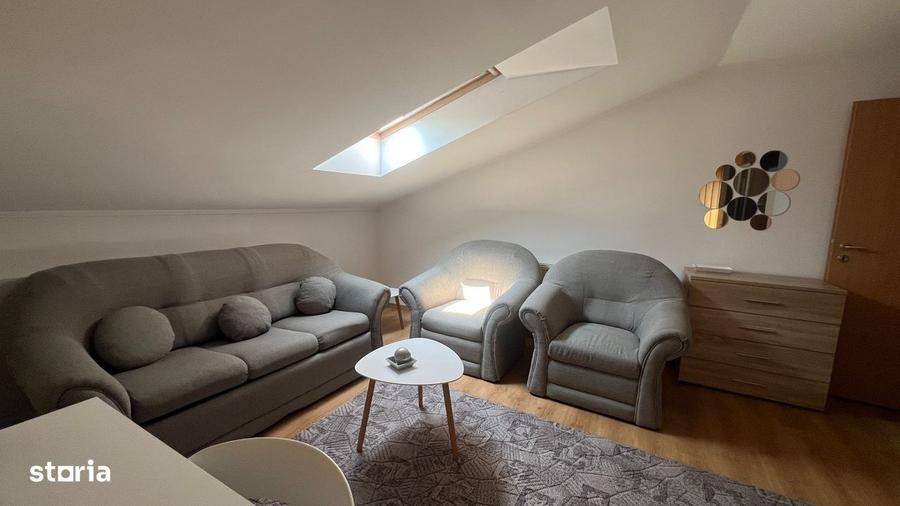 Apartament cu 2 camere decomandat în Pârneava