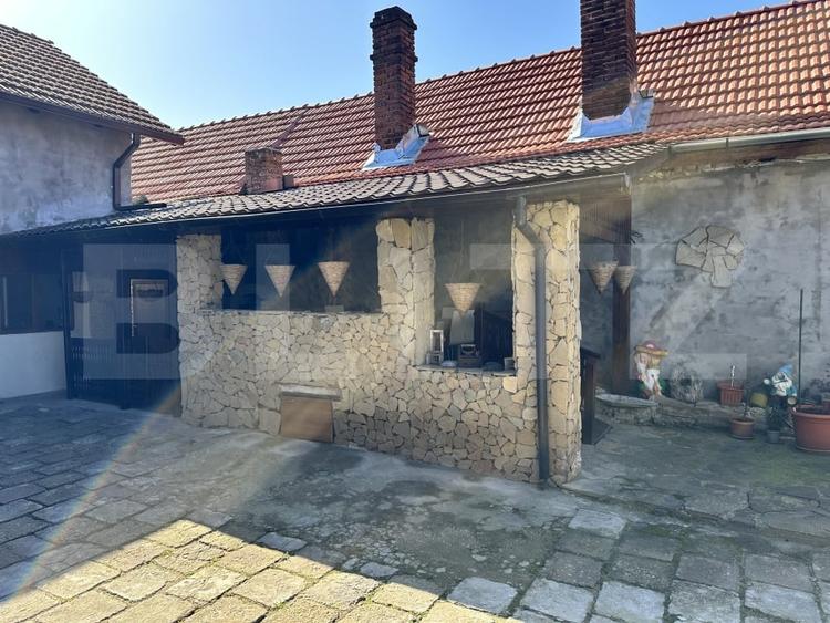 Casă individuală cu 6 camere cu Canalizare în Orăștie