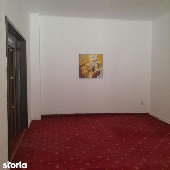Casă cu 5 camere cu Canalizare în Muncii