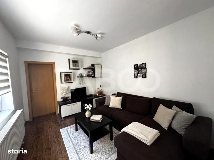 Apartament cu 4 camere semidecomandat, mobilat în Lazaret