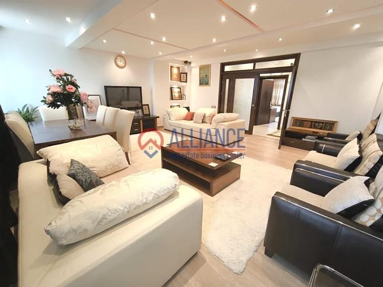 Apartament cu 3 camere decomandat, mobilat în Central