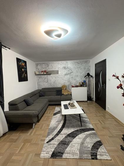 Apartament cu 2 camere decomandat în Berca