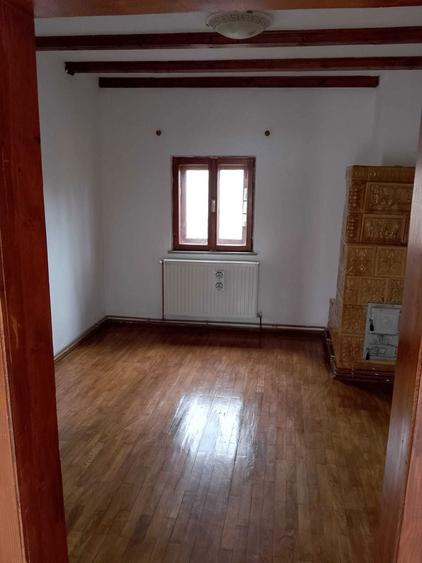 Casă cu 3 camere în Central