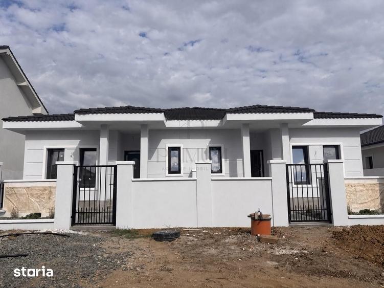 Casă cu 3 camere cu Teren 300 Mp în Central