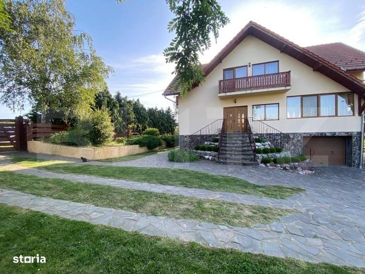 Casă cu 4 camere în Sărătura