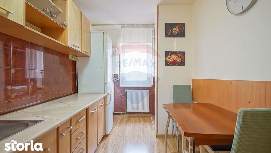 Apartament cu 3 camere decomandat, mobilat în Astra