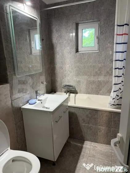 Apartament cu 4 camere decomandat în Zorilor