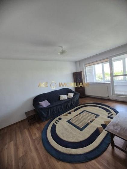 Apartament cu 2 camere decomandat, mobilat în Titan