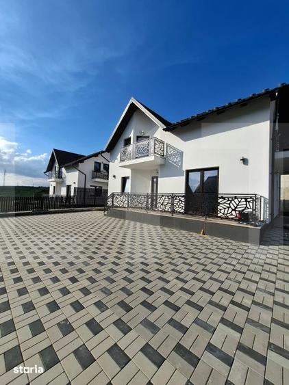 Casă cu 4 camere cu Teren 373 Mp în Mihai Eminescu