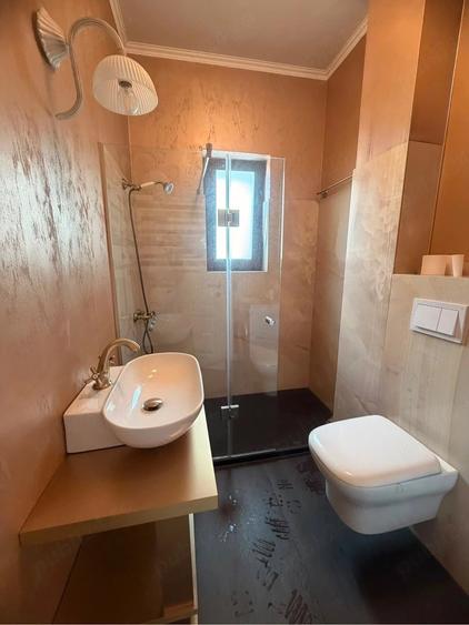 Apartament cu 3 camere decomandat în Dumbrăvița