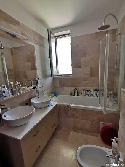 Apartament cu 3 camere decomandat în Ultracentral