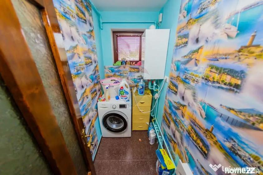 Casă cu 4 camere cu Teren 758 Mp în Cătălina
