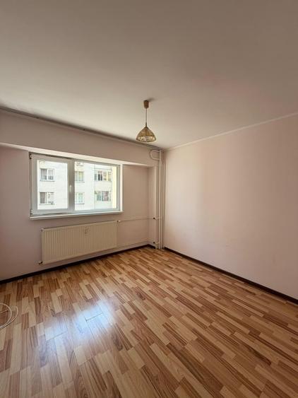 Apartament cu 2 camere semidecomandat în Moșilor