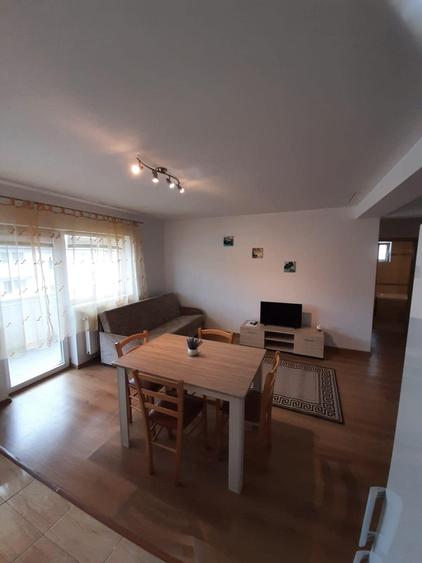Apartament cu 3 camere decomandat în Șelimbăr