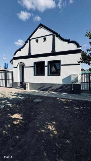 Casă cu 3 camere decomandat cu Teren 508 Mp în Sânmihaiu Român
