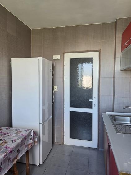 Apartament cu 2 camere semidecomandat în Titan