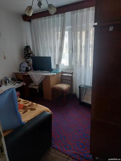Apartament 4 camere zona sud Navodari - 2