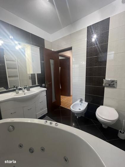 Apartament cu 3 camere în Europa
