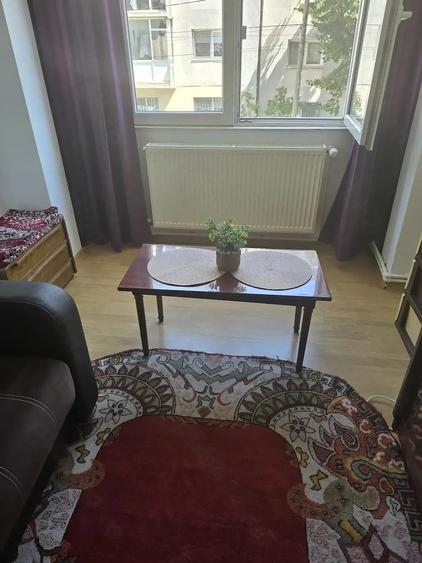 Apartament cu 3 camere decomandat în Tomis III