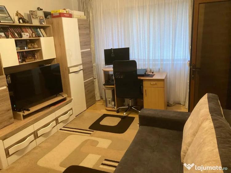 Apartament cu 2 camere semidecomandat în Fălticeni