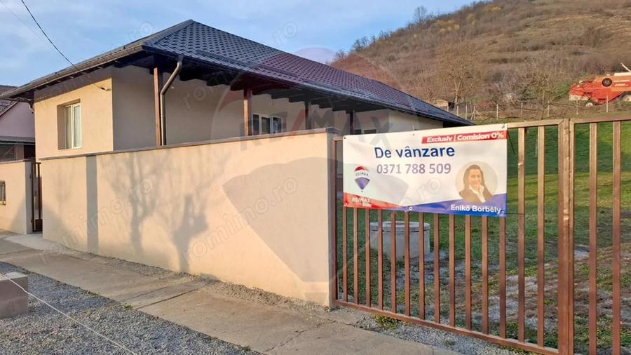 Casă cu Teren 800 Mp în Gălățeni