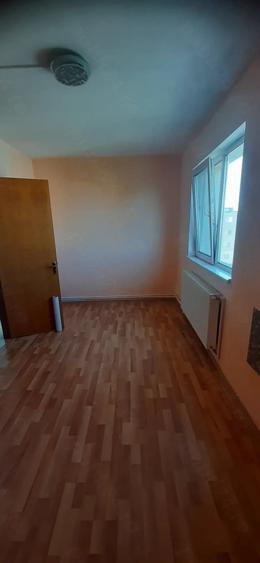 Apartament cu 2 camere semidecomandat în Tineretului