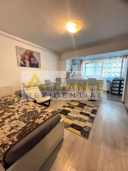 Apartament cu 2 camere decomandat în Est