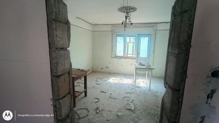 Casă cu 5 camere cu Teren 700 Mp în Gării