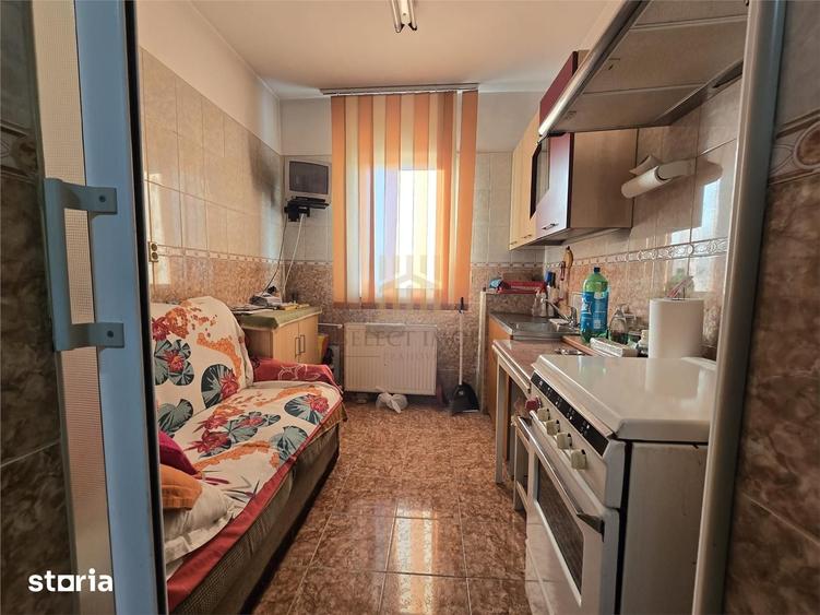 Apartament cu 2 camere semidecomandat în Sud
