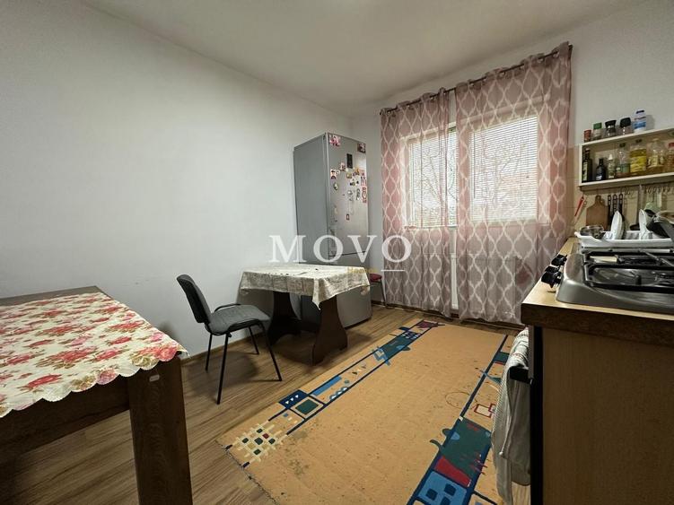 Casă individuală cu 5 camere cu Garaj în Sânmihaiu German