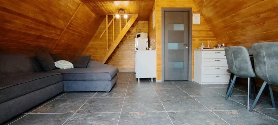Casă cu 6 camere cu Piscina în Cordău