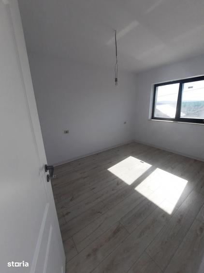 Casă cu 3 camere cu Teren 350 Mp în Ciurea