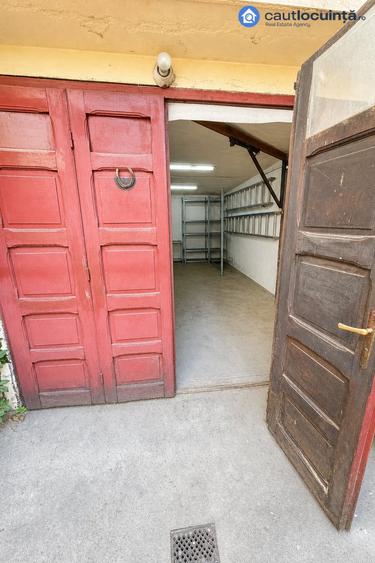 Apartament cu 3 camere în P-ța Romană