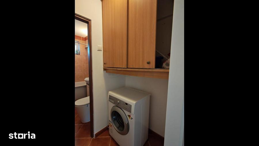 Apartament cu 3 camere în Drumul Taberei