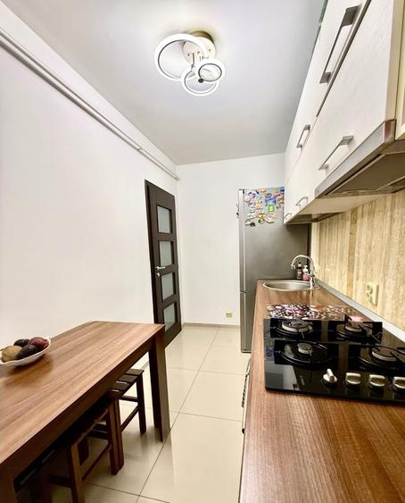 Apartament cu 2 camere decomandat în Nicolina