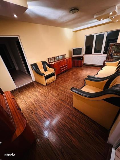 Apartament cu 3 camere, mobilat în Țiglina 3