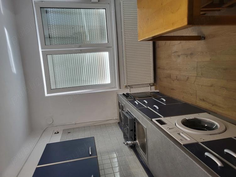 Garsonieră decomandată în Central