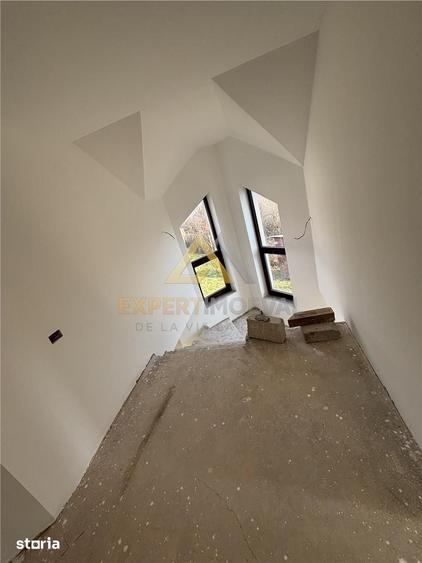Casă cu 6 camere cu Teren 850 Mp în Tăuții-Măgherăuș