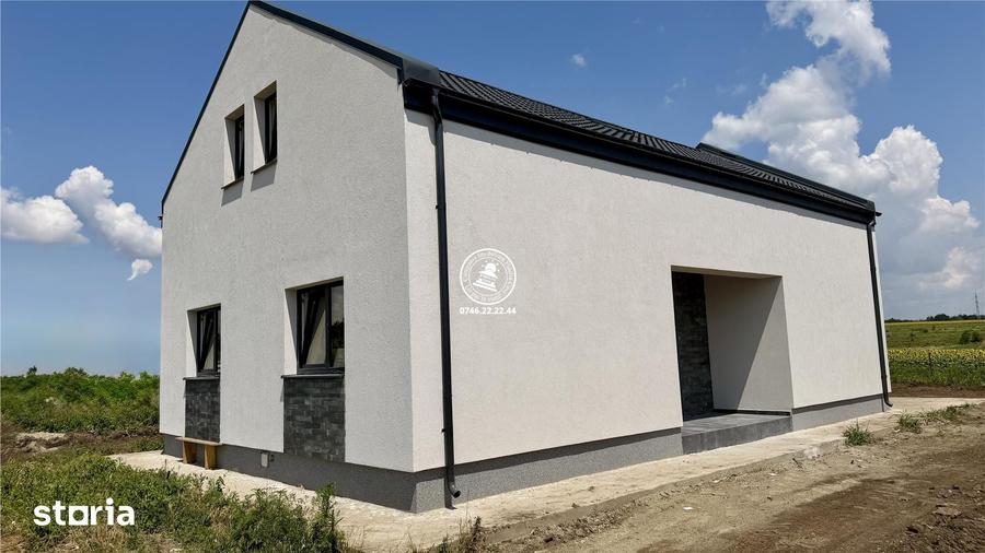 Casă cu 3 camere cu Teren 750 Mp în Aroneanu