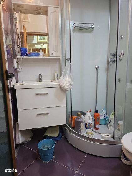Apartament cu 4 camere în Albești