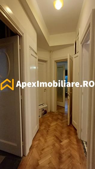 Apartament cu 4 camere circular, mobilat în Gara de Nord