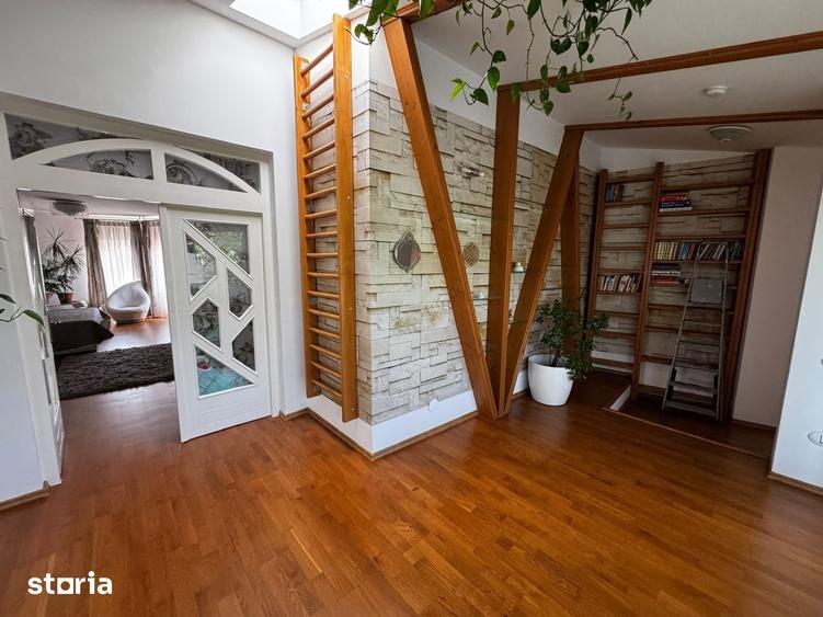 Casă cu Teren 608 Mp în Sub Arini