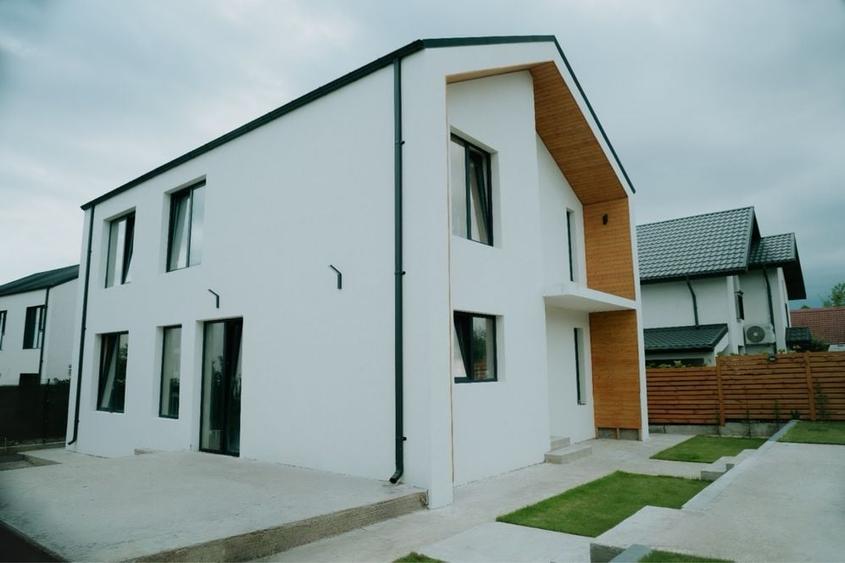 Casă cu 4 camere în Gura Câlnăului